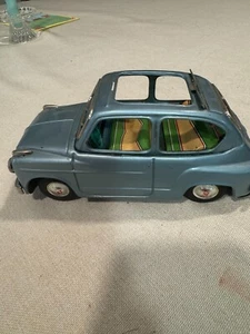 Fiat 600 Bandai tin toy - Picture 1 of 5