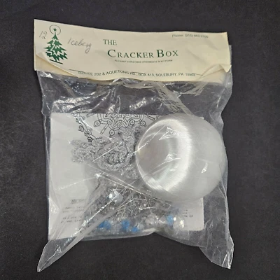 Caja de galletas Kit de adornos con cuentas Navidad "Iceberg" retirado vintage Foto 1 de 4