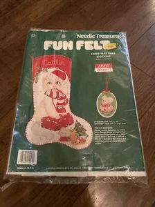 Needle Treasures Christmas Pals Fun Felt CAT STOCKING Kit - Picture 1 of 3