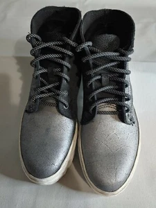 Wolverine 1000 Mile Chukka Sneaker Men Size 7 D Metallic Gray Black Vibram Soles - Picture 1 of 11