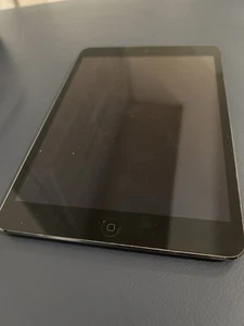 Apple iPad mini 2 7.9 Inch 16GB Wi-Fi - Space Grey - Picture 1 of 6