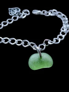 Green Sea glass bracelet - Picture 1 of 2