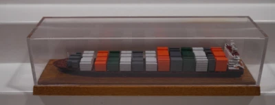 Conrad Schiffsmodell 1: 1250  - CS 2700 Aker Yards Germany  in Vitrine - Bild 1 von 3