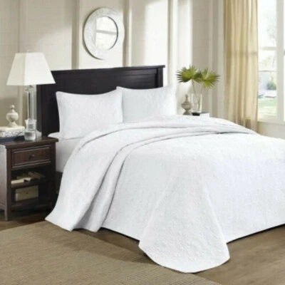 Madison Park  Quilt Set Damask WHITE COLOR, King/Cal King NIP    - Image 1 of 3