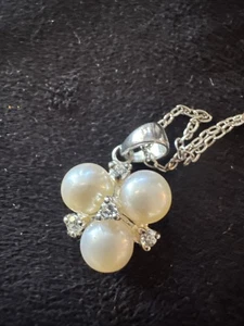 Sterling Silver 19” Avon Pearl Cluster Pendant  Necklace With Silver-tone Chain - Picture 1 of 6