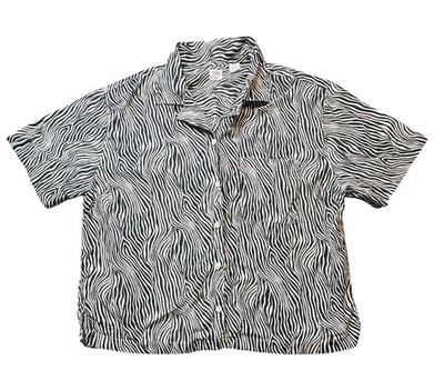 Camisa Levis Mujer 2X Negra Blanca Estampado Cebra Lino Botón Frontal Manga Corta Foto 1 de 4