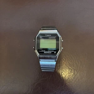 Timex Indiglo Digital Watch - Picture 1 of 1