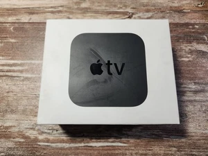 Apple TV (3. Generation) 1080P Media Streaming Player A1469 Gerät und Box ohne Cor - Bild 1 von 3
