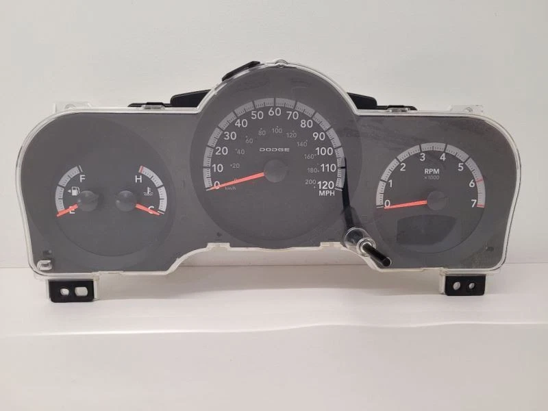 Dodge Nitro 2011 velocímetro Cluster MPH sin pantalla de visualización  Foto 1 de 4