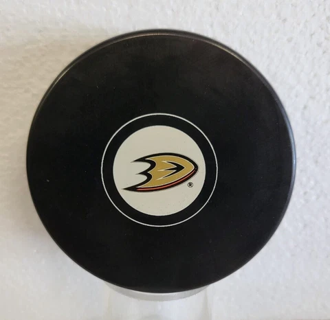 NHL HOCKEY ANAHEIM DUCKS OFFICIAL TEAM LOGO PUCK Cover