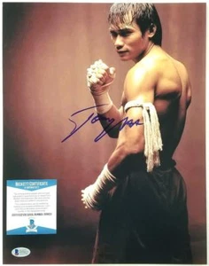 TONY JAA Signed 11x14 Photo ONG-BAK Martial Arts Fighter (E) ~ Beckett BAS COA - Picture 1 of 1