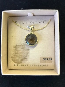 "Colgante redondo SURI Gem 18k YG placa cuarzo ahumado 10 mm con cadena de 18""" - Imagen 1 de 4