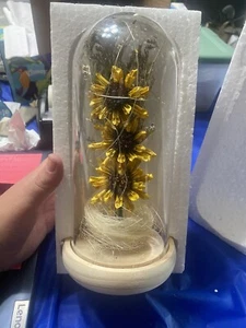 Künstliche Sonnenblume in Glaskuppel Geschenke für Frauen Verzauberte Blume mit LED Lig - Bild 1 von 10