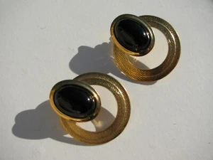 VINTAGE 23 MM. BLACK ONYX MARKED PAT. PEND. FAC ADJUSTABLE TENSION CLIP EARRINGS - Picture 1 of 5