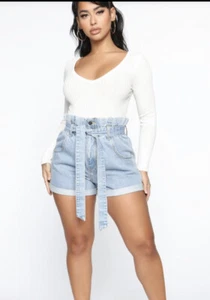 Fashion Nova Size 13 Melanie Paper Bag Waist Denim Shorts Light Wash Cuffed NWT - Picture 1 of 12