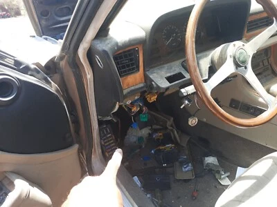 Jaguar XJ12 XJ6 1988-89 interior panel de retroceso caja de fusibles cubierta delantera izquierda dbc3399  Foto 1 de 4