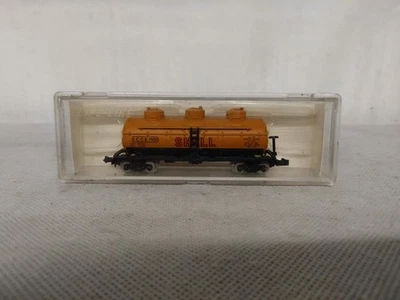 Life Like S784A 3 Dome Tank Car 'Shell' N Gauge - Image 1 of 4
