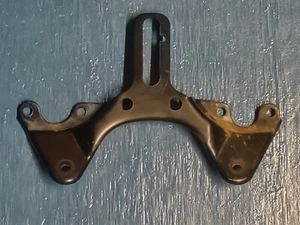 Yamaha XS650 1978 soporte de metro / montaje pieza OEM # 2M0-83519-00-00 se adapta a XS650E - Imagen 1 de 22