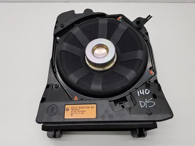 BMW M140i M-Sport F20 2018 Reino Unido derecho altavoz subwoofer lateral conductor fabricante de equipos originales 9232126 Foto 1 de 4