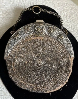 ANTIQUE VICTORIAN SILVER PLATED ROUND ROSE FRAMED STEELCUT EVENING BAG - Image 1 of 4