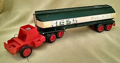 HESS ГРУЗОВИК ПОЛУПРИЦЕП ВИНТАЖНЫЕ ЗАПЧАСТИ ВОССТАНОВЛЕНИЕ КАК ЕСТЬ БАТ OP БЕЗ КАБИНЫ ПЛОХОЕ СОСТОЯНИЕ. - Изображение 1 из 4