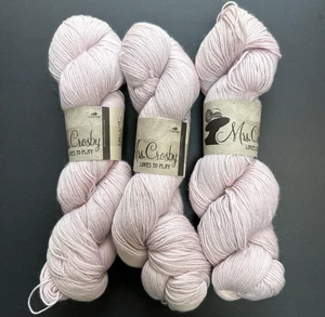 MRS. CROSBY LOVES TO PLAY TRAIN CASE YARN - 3 Skeins "Saunter" Pale Pink 425yds - Picture 1 of 6