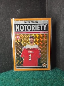 2025 Panini Mosaic Emeka Egbuka Notoriety Orange Fluorescent #16 RC Tampa Bucs - Bild 1 von 1