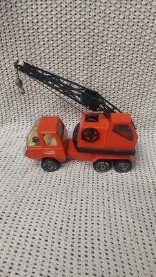 Camión de juguete Tonka vintage, grúa giratoria, acero prensado, naranja  Foto 1 de 4
