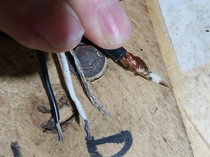25' RG 59u security camera Copper Coax Siamese With Power 25' or up FS - Picture 1 of 3
