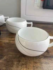 Mikasa Fine China Daniel Hechter Threads LAL03 Kaffeetasse/Teller Untertasse 8er Set - Bild 1 von 6