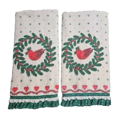 Lote 2 toallas de mano vintage de Navidad. Paloma, bayas de acebo, corazones. Rojo y verde. Foto 1 de 4