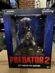 Predator 2 Movie Gallery PVC Statue City Hunter 28 cm - Diamond Select - NEU+OVP