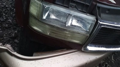 Passenger Corner/Park Light Below Headlamps Fits 95-05 SAFARI (GMC) 27116797 - Image 1 of 4