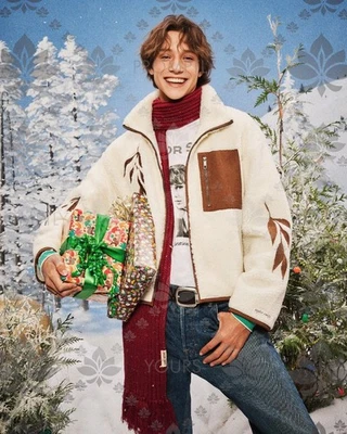 Chaqueta polar Taylor Swift "Life is a Willow" Sherpa (pequeña) Foto 1 de 4