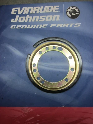 JOHNSON EVINRUDE 4 THRU 60 HP RETAINER SUPPORT PLATE & BEARING NEW 322102 322435 - Image 1 of 2
