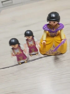 Playmobil Königin mit ihren Zwillingen Prinzessinnen Figuren - Bild 1 von 3