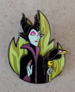 Fantasy Pin - Disney Malefiz aus Dornröschen mit Diablo & Flammen LE150 - Bild 1 von 2