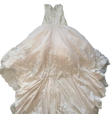 Vestido de noiva Allure estilo 9325 - Imagem 1 de 4