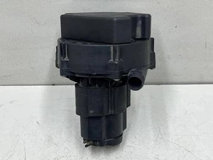 MERCEDES-BENZ Benz g class 1998 Air Pump A0001403785 [Used] [PA100408269] - Picture 1 of 6