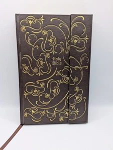 Thomas Nelson NKJV Holy Bible Hardcover! 1990 VGC No Writing/Highlighting! - Picture 1 of 10