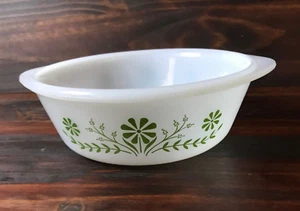 Vintage Glasbake Green Daisy Casserole Baking Dish 2 QT - Picture 1 of 7