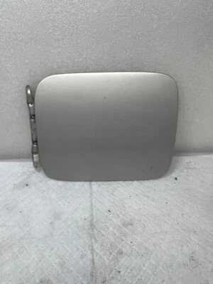 2001 MAZDA 626 SILVIER COLOR Fuel Filler Door Gas Lid Cover OEM (15) - Image 1 of 4