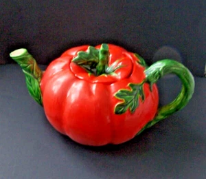 Vintage Tea Pot Shaped Like a Tomato by Maruhom Japan Holiday Colors Decor - Picture 1 of 9