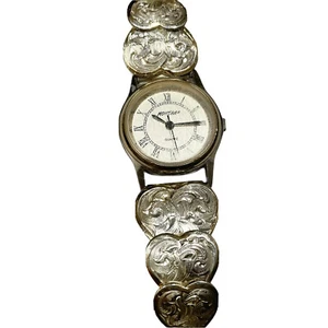 MONTANA SILVERSMITHS Watch Overlapping Hearts Bracelet Band Quartz No Battery - Picture 1 of 4