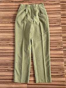 Women's IZOD Green Pleated Golf Pants size 6 - Picture 1 of 7