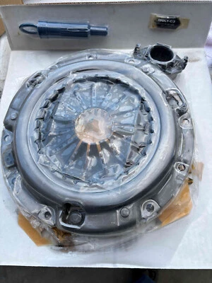 CLUTCH KIT MAZDA and others - Image 1 of 4