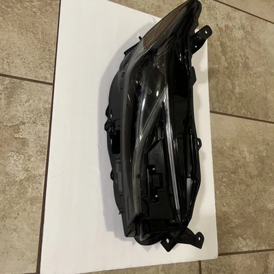 Faro LED proyector doble pasajero negro Toyota Camry XSE 2025 OEM 2271 Foto 1 de 4