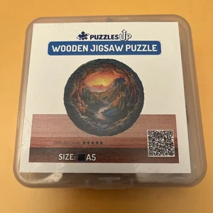 PuzzlesUP Holzpuzzle SONNENAUFGANG MANDALA A5 klein 5,3 Zoll x 5 Zoll 70-80 Teile - Bild 1 von 2