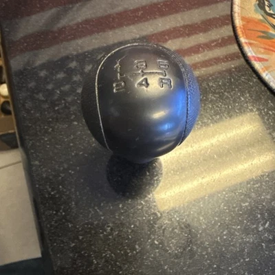 Honda Element 03-10 M/T Manual Transmission Shift Knob, A992, OEM, 2003, 2004, 2 - Image 1 of 4