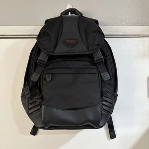 Mochila de viaje Tumi negra T2 compartimento logotipo difícil de encontrar cuero raro nailon - Imagen 1 de 9